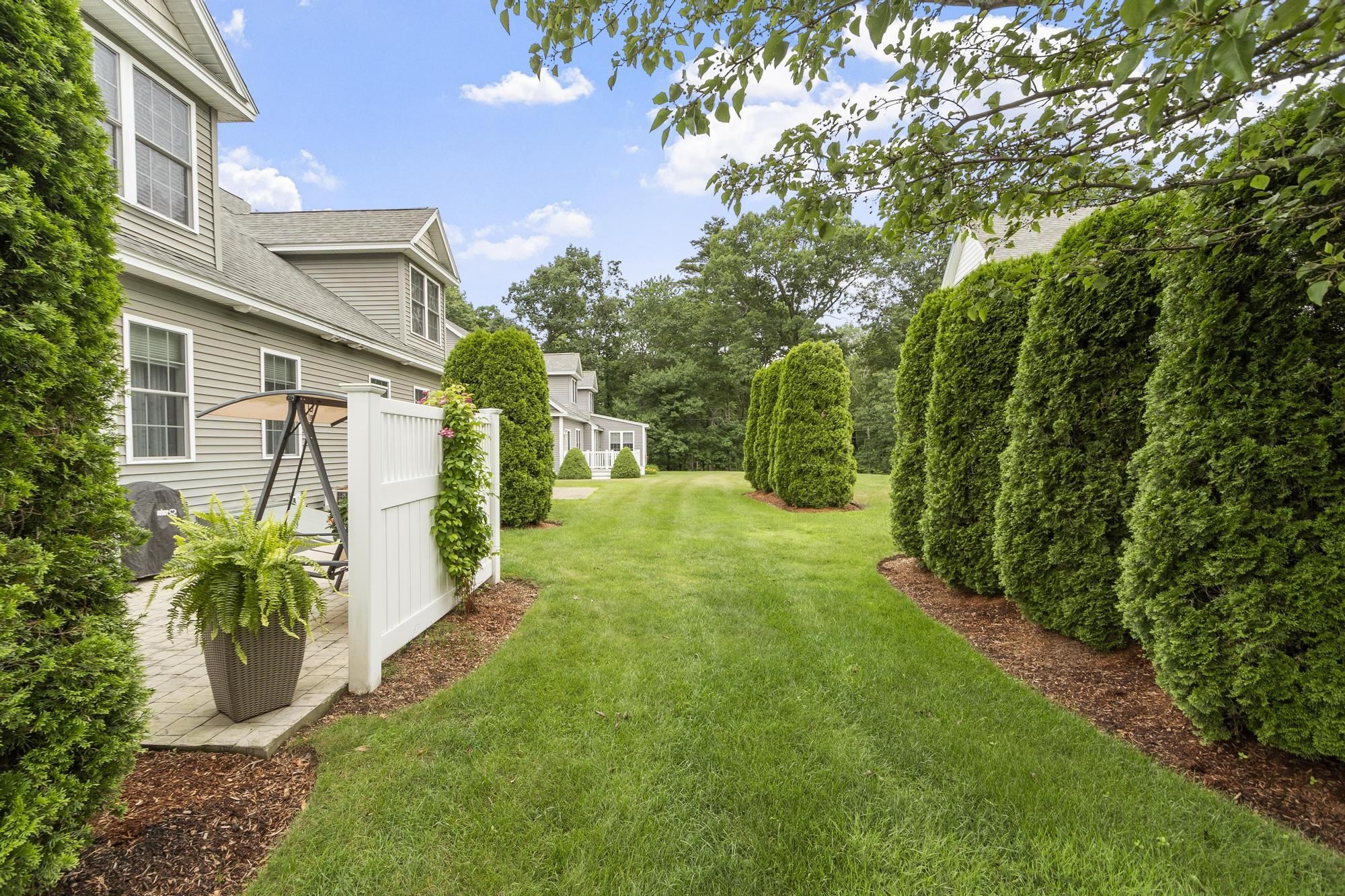 18 Harvest Road Windham, NH 03087 - Photo 4 of 45