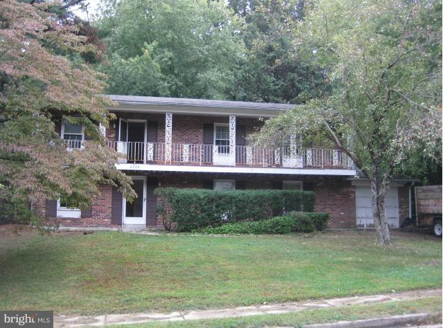 6305 Glenbard Road Burke, VA 22015 - Photo 1 of 18 Exterior (Front)