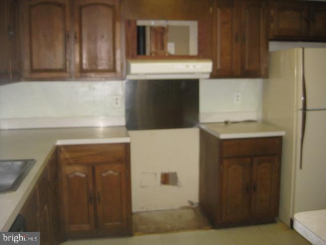 6305 Glenbard Road Burke, VA 22015 - Photo 13 of 18 Kitchen