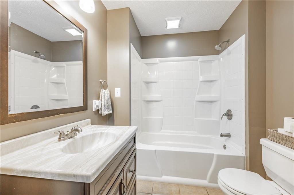 1303 Ashton Road Sharon, PA 16146 - Photo 15 of 25 Gallery Image 15