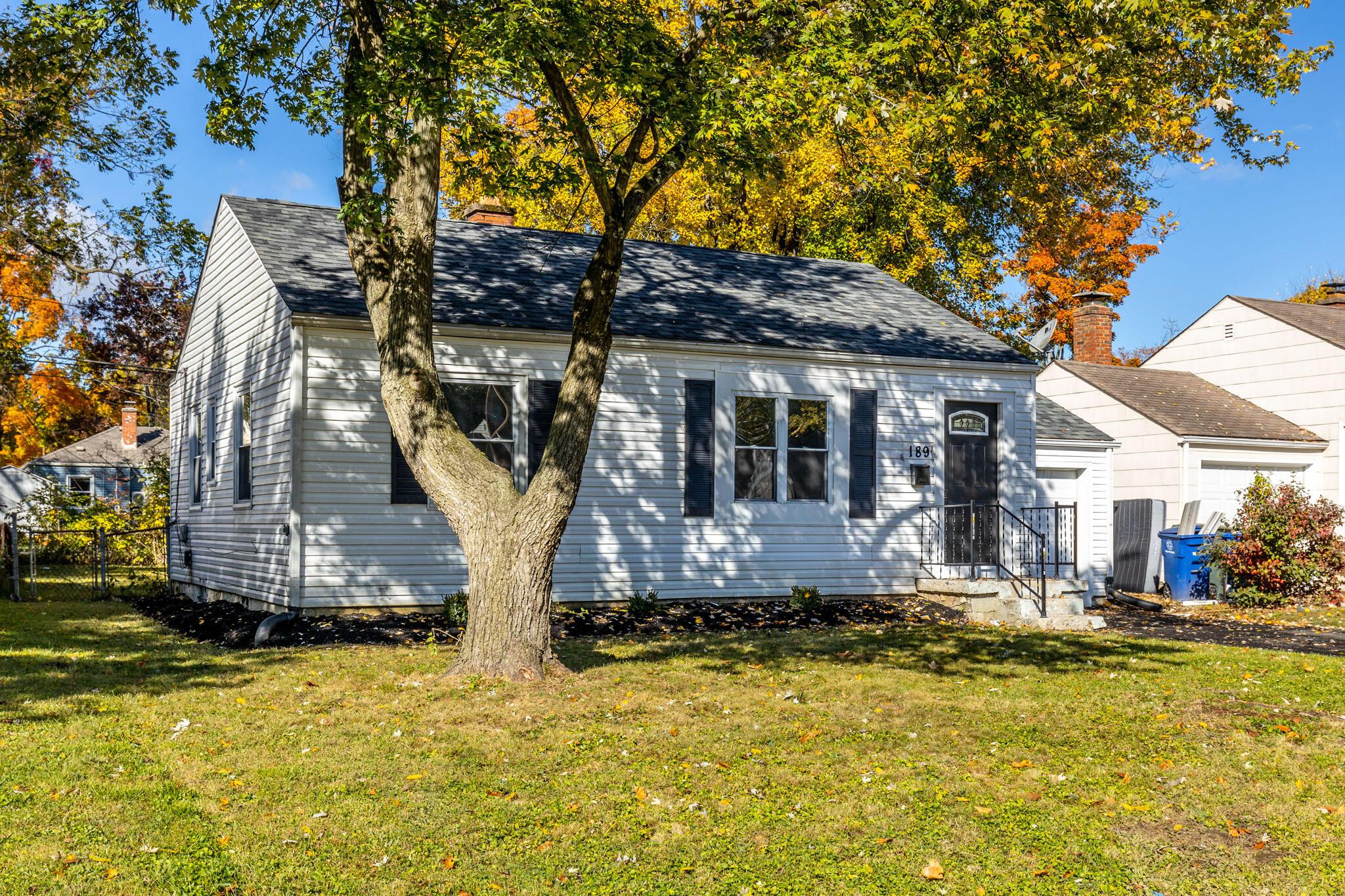 189 North Kellner Road Columbus, OH 43209 - Photo 2 of 17 2022-10-13 189 N Kellner Rd 03