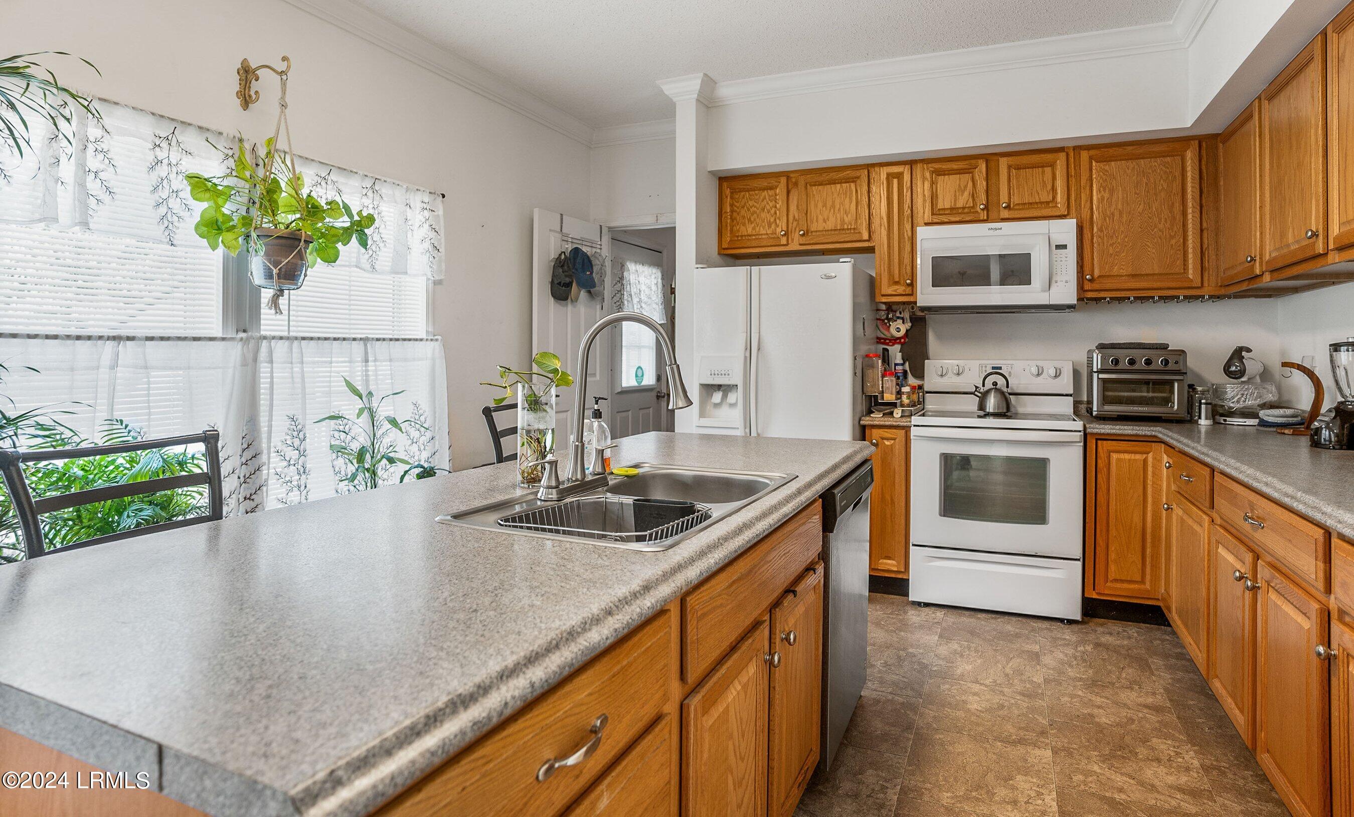 646 Paige Point Road Seabrook, SC 29940 - Photo 9 of 31 DSC00320-23-1.jpg-SMALL