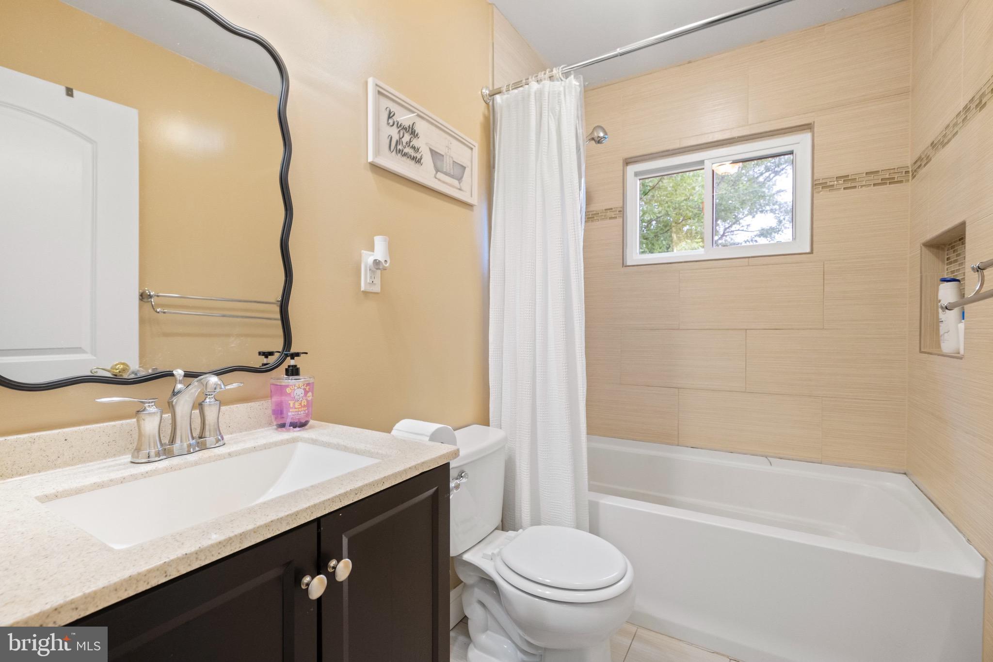 236 Walgrove Road Reisterstown, MD 21136 - Photo 19 of 31 2nd level full bath