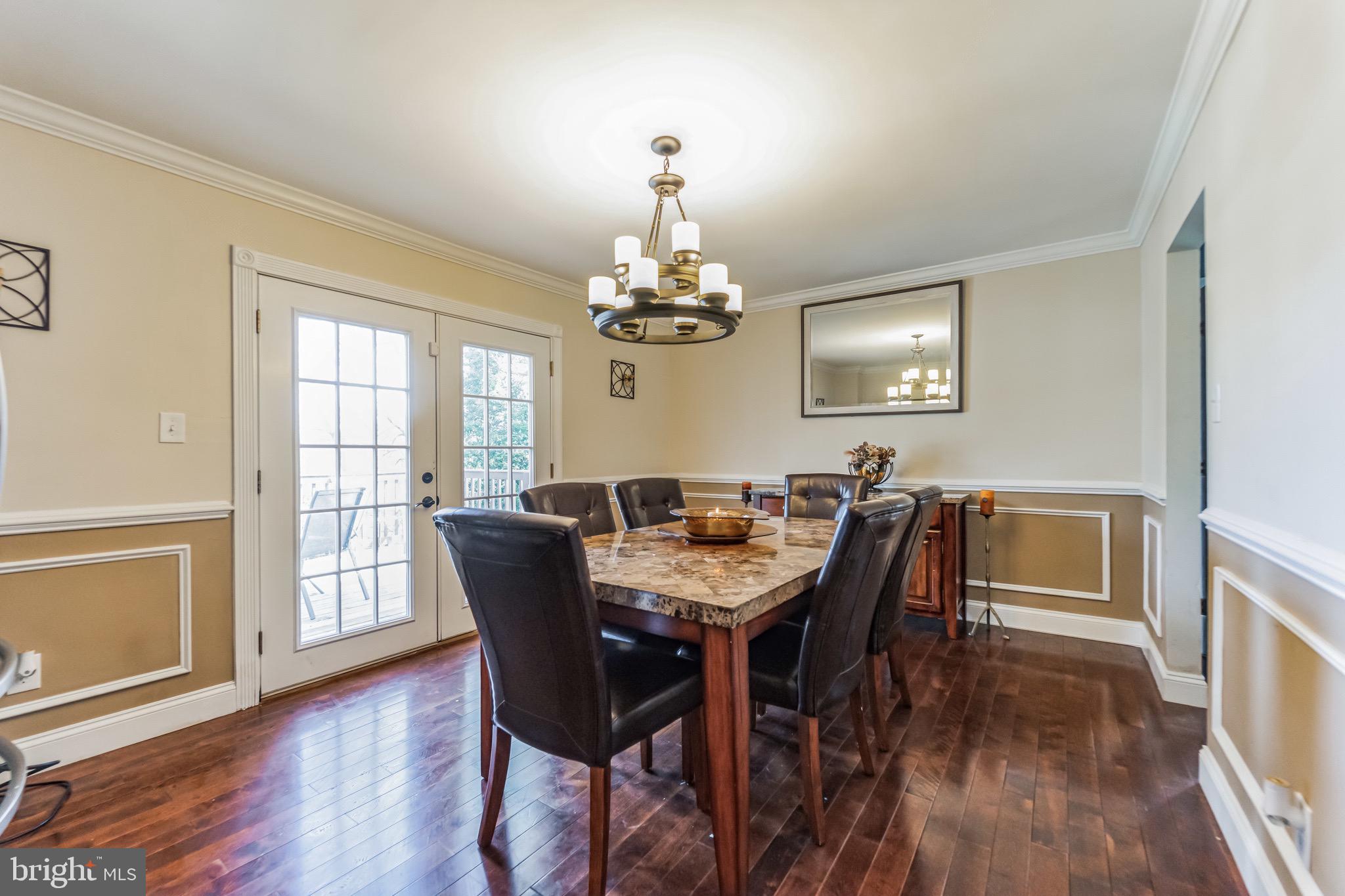 236 Walgrove Road Reisterstown, MD 21136 - Photo 9 of 31 dining room