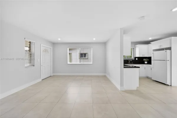 $2,500 | 7261 Southwest 21st Street, Unit 7263, Miami, FL 33155