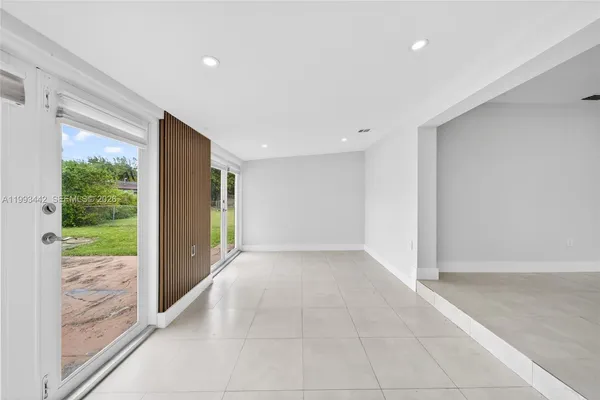 $2,500 | 7261 Southwest 21st Street, Unit 7263, Miami, FL 33155