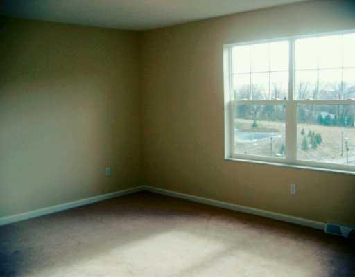 401 Chestnut Lane Apollo, PA 15613 - Photo 4 of 8 Master Bedroom.
