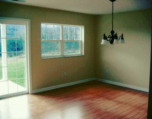 401 Chestnut Lane Apollo, PA 15613 - Photo 6 of 8 Dining Room.