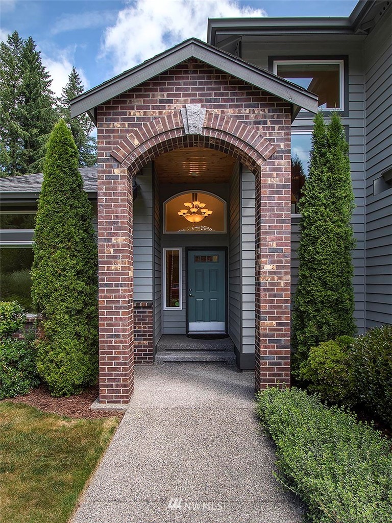 705 183rd Street Southeast Bothell, WA 98012 - Photo 3 of 25 Gallery Image 3