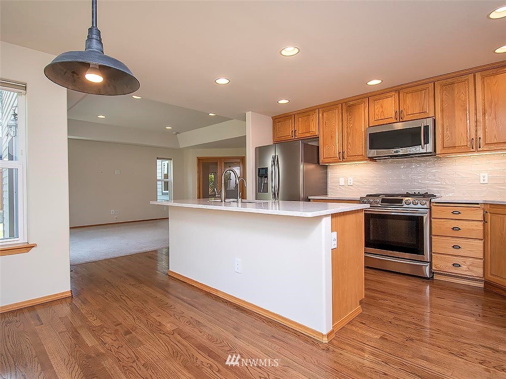 705 183rd Street Southeast Bothell, WA 98012 - Photo 8 of 25 Gallery Image 8