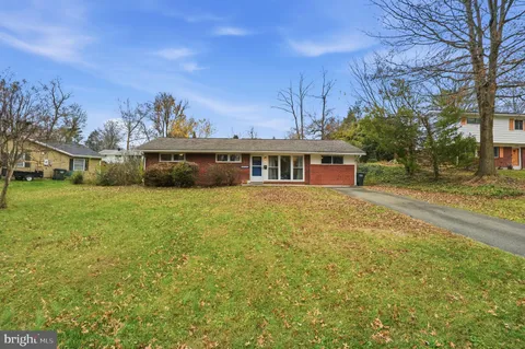 $725,000 | 6302 Saddle Tree Drive, Alexandria, VA 22310