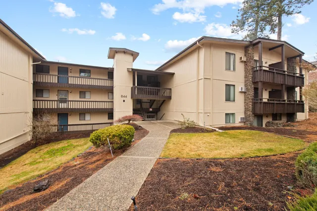 $199,000 | 844 West Cliff Drive, Unit 201, Spokane, WA 99204