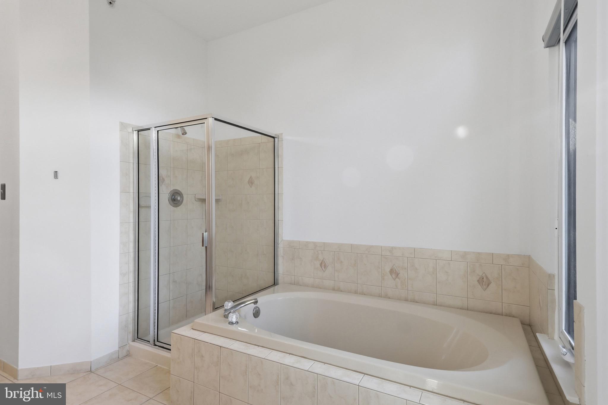 1035 Hickory Ridge Drive Chalfont, PA 18914 - Photo 22 of 62 Main Level Primary bathroom