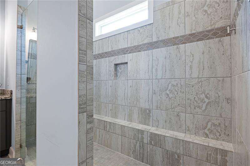 61 Roberson Drive White, GA 30184 - Photo 35 of 46 a bathroom with a shower
