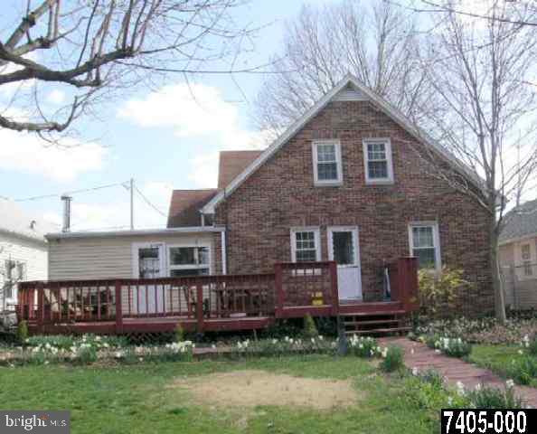207 Maple Avenue Hanover, PA 17331 - Photo 2 of 8 Gallery Image 2