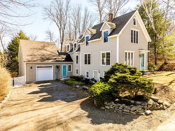 $1,425,000 | 8 Chestnut Hill Street, Camden, ME 04843