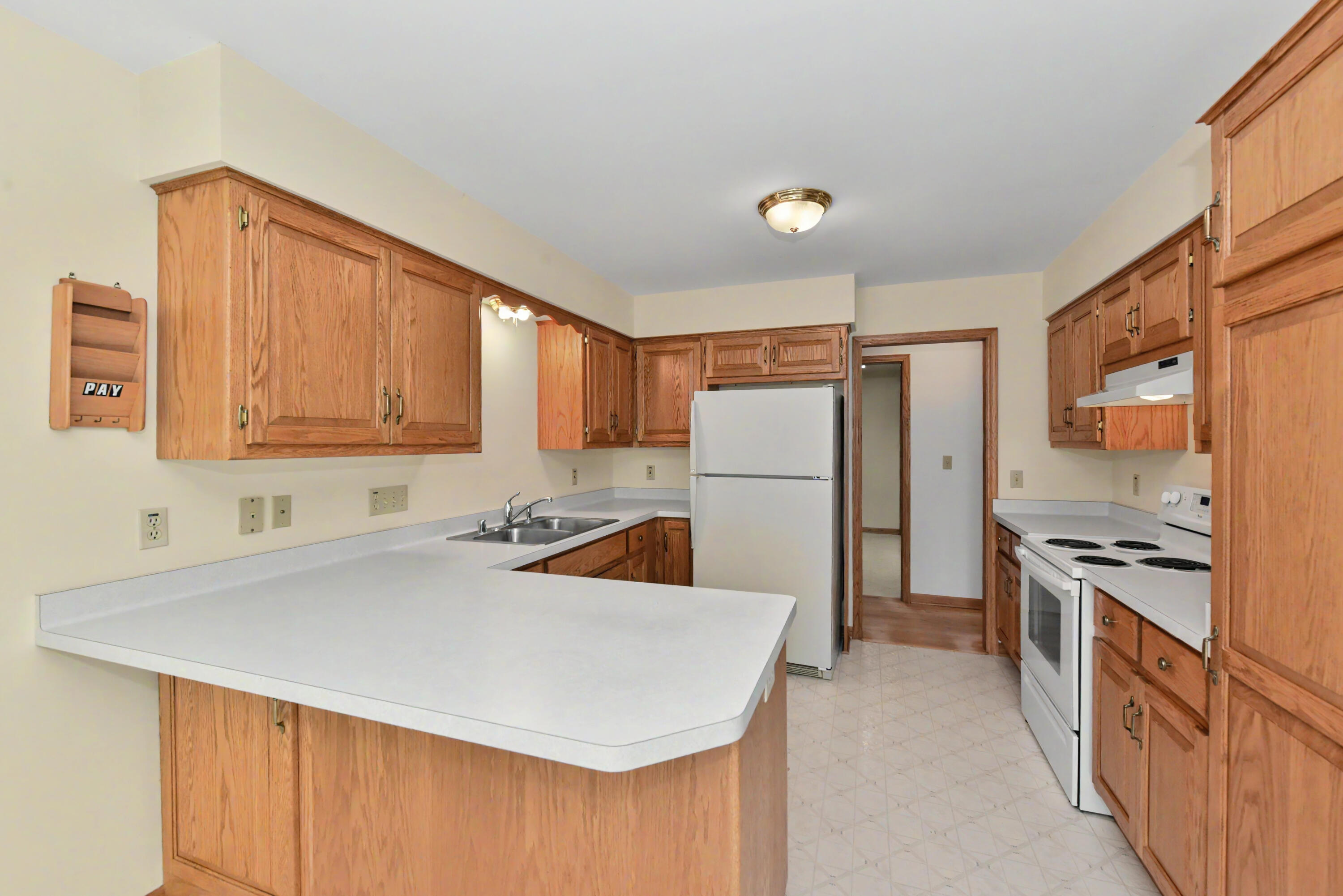 N22W26761 Shooting Star Road Pewaukee, WI 53072 - Photo 17 of 47 DSC_8208