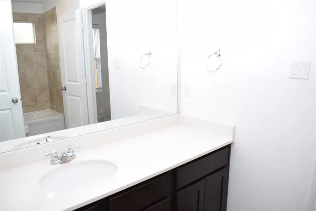 $2,095 | 5808 Bianca Drive, Round Rock, TX 78665