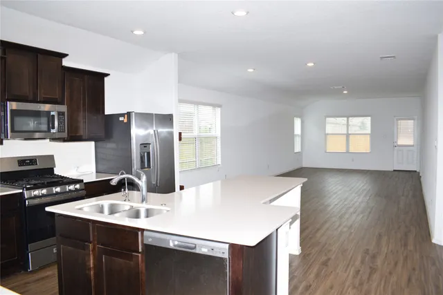 $2,095 | 5808 Bianca Drive, Round Rock, TX 78665