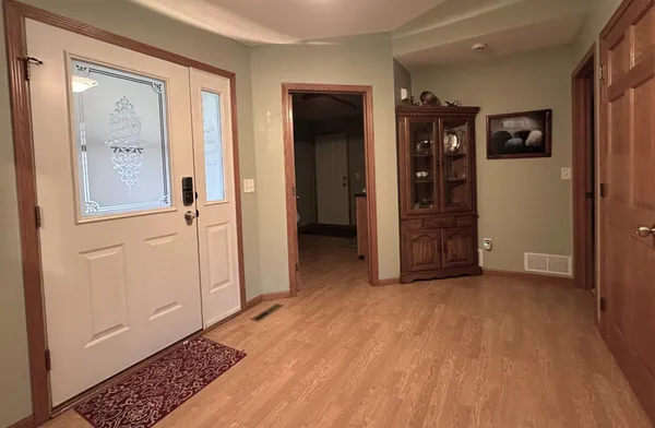 $385,000 | 214 11th Avenue North, Princeton, MN 55371