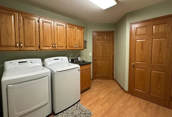 $385,000 | 214 11th Avenue North, Princeton, MN 55371