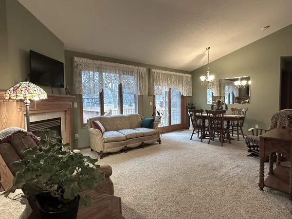 $385,000 | 214 11th Avenue North, Princeton, MN 55371