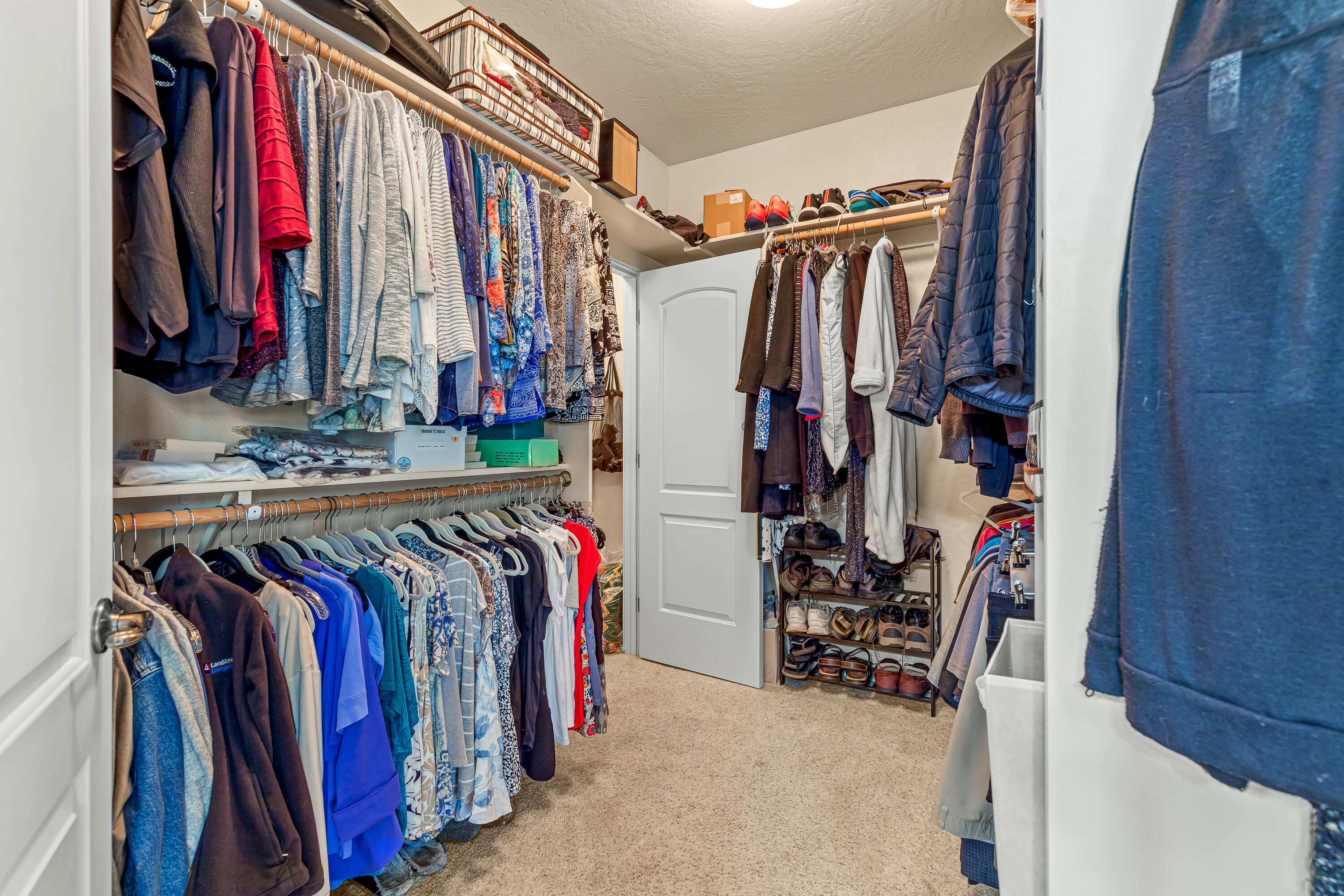 8 Falling Leaf Lane Eagle Point, OR 97524 - Photo 36 of 73 Primary Closet