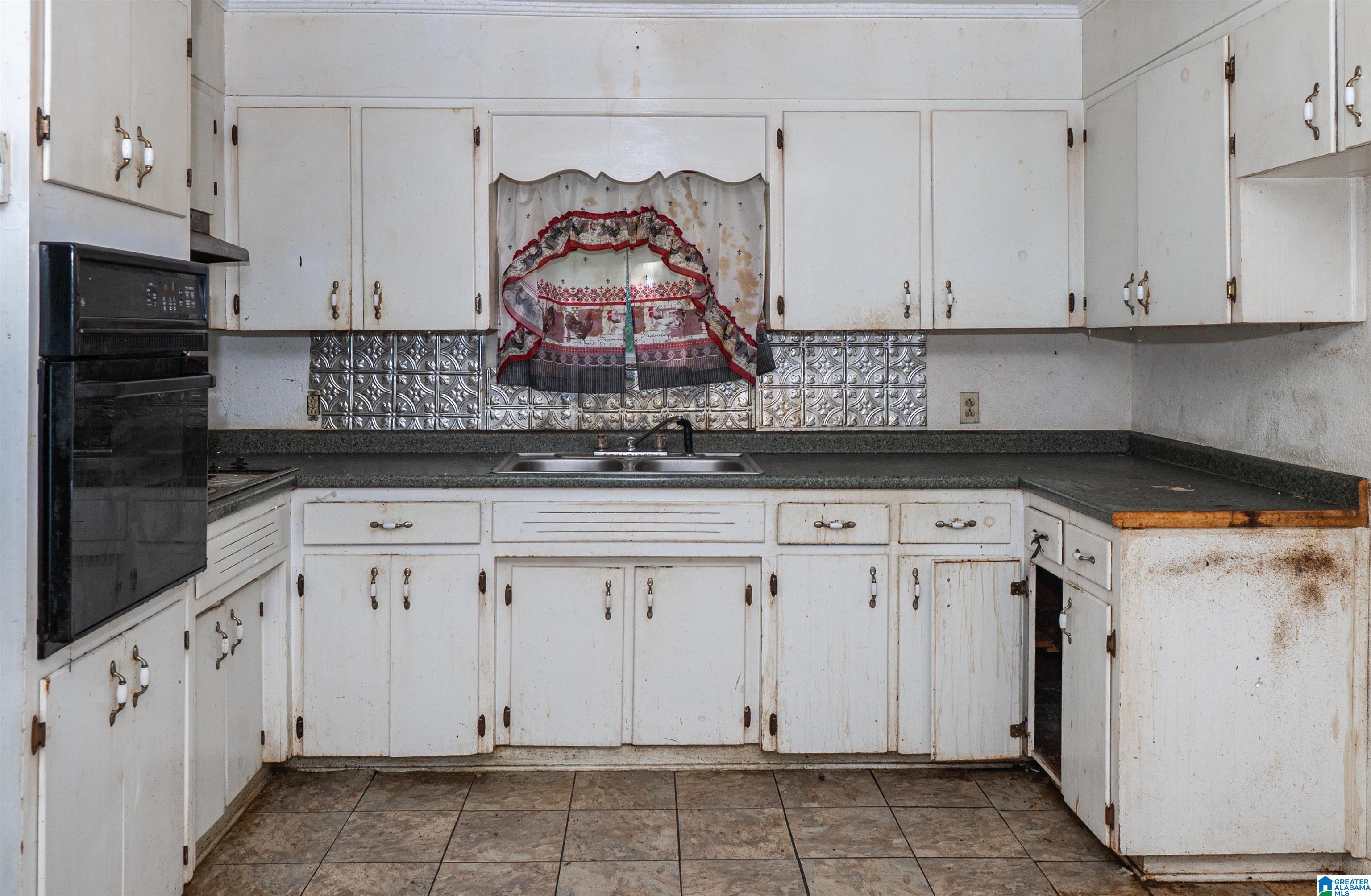 2304 Roberta Road Birmingham, AL 35214 - Photo 6 of 10