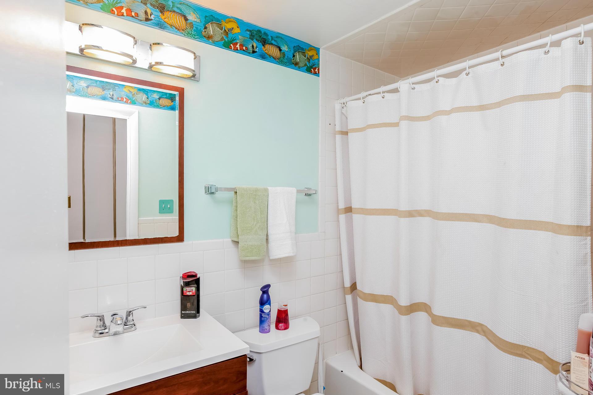 8932 Centerway Road Gaithersburg, MD 20879 - Photo 21 of 30 Full Bath #2 on upper level