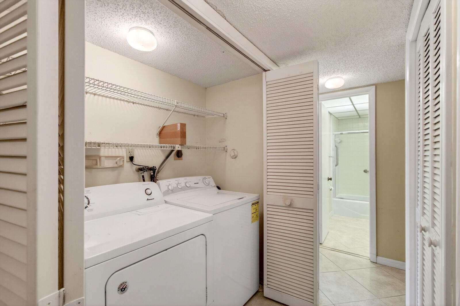 3951 Northeast 19th Road, Unit 1701 Pompano Beach, FL 33064 - Photo 40 of 82 DSC_6563
