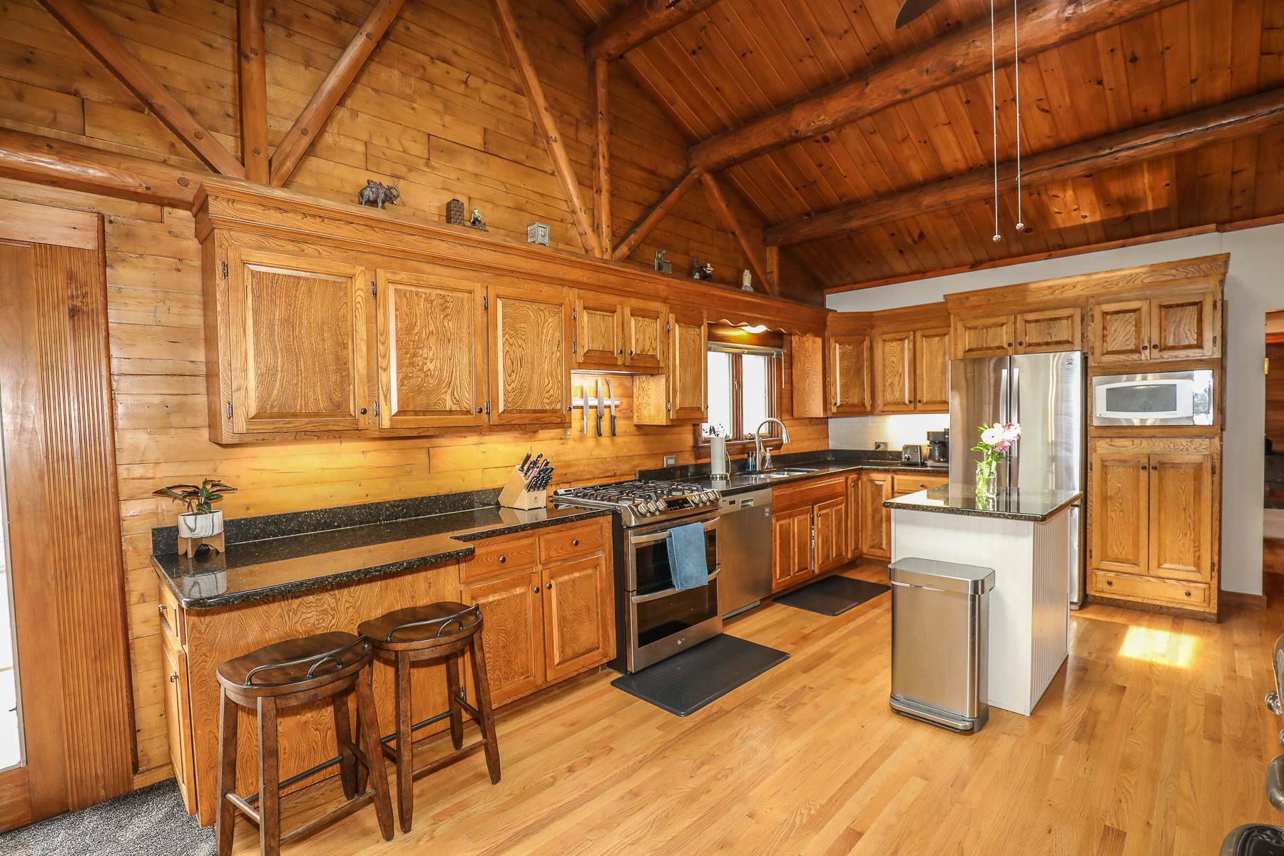 124 Bassett Mill Road Hopkinton, NH 03229 - Photo 3 of 34