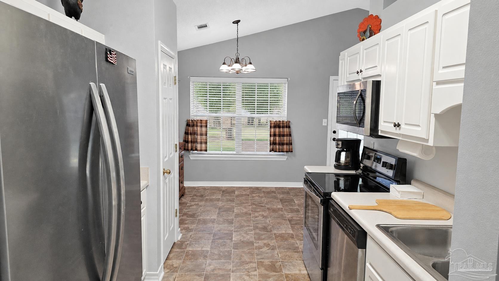 6874 Cedar Ridge Circle Milton, FL 32570 - Photo 10 of 23