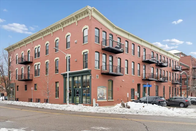 $249,900 | 222 North Kalamazoo Mall, Kalamazoo, MI 49007