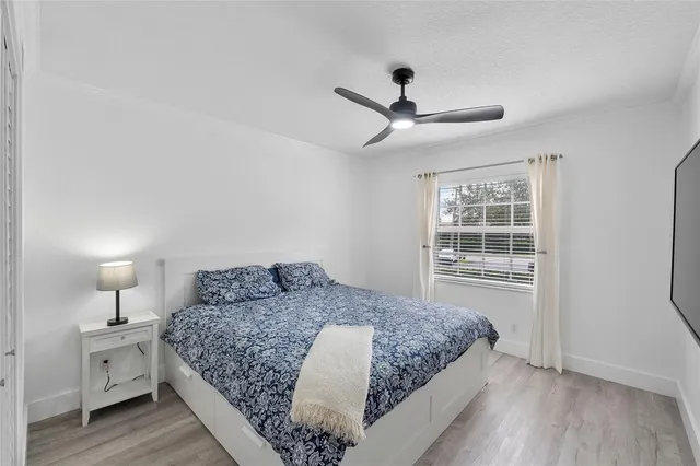 an aerial view of a house having yard