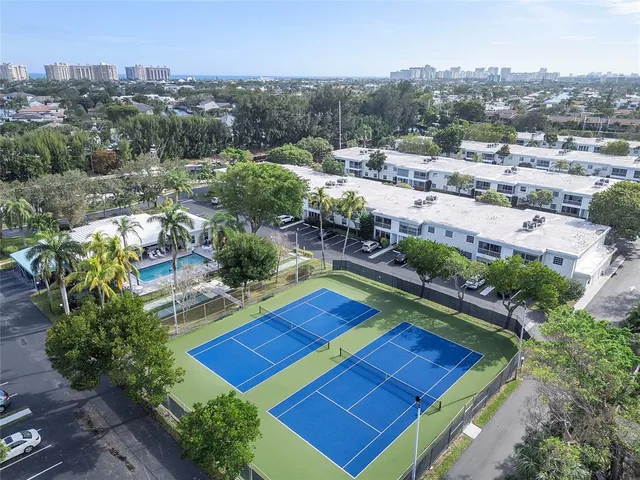 $398,000 | 6205 Bay Club Drive, Unit 3, Fort Lauderdale, FL 33308
