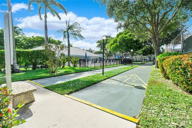$398,000 | 6205 Bay Club Drive, Unit 3, Fort Lauderdale, FL 33308
