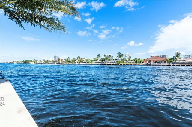 $398,000 | 6205 Bay Club Drive, Unit 3, Fort Lauderdale, FL 33308