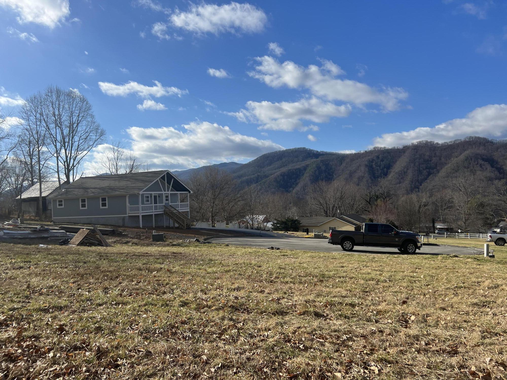 220 Echo Ridge Road, Unit 12 Erwin, TN 37650 - Photo 5 of 14 89287A40-38D7-4DFA-B9A3-E98B291678B0