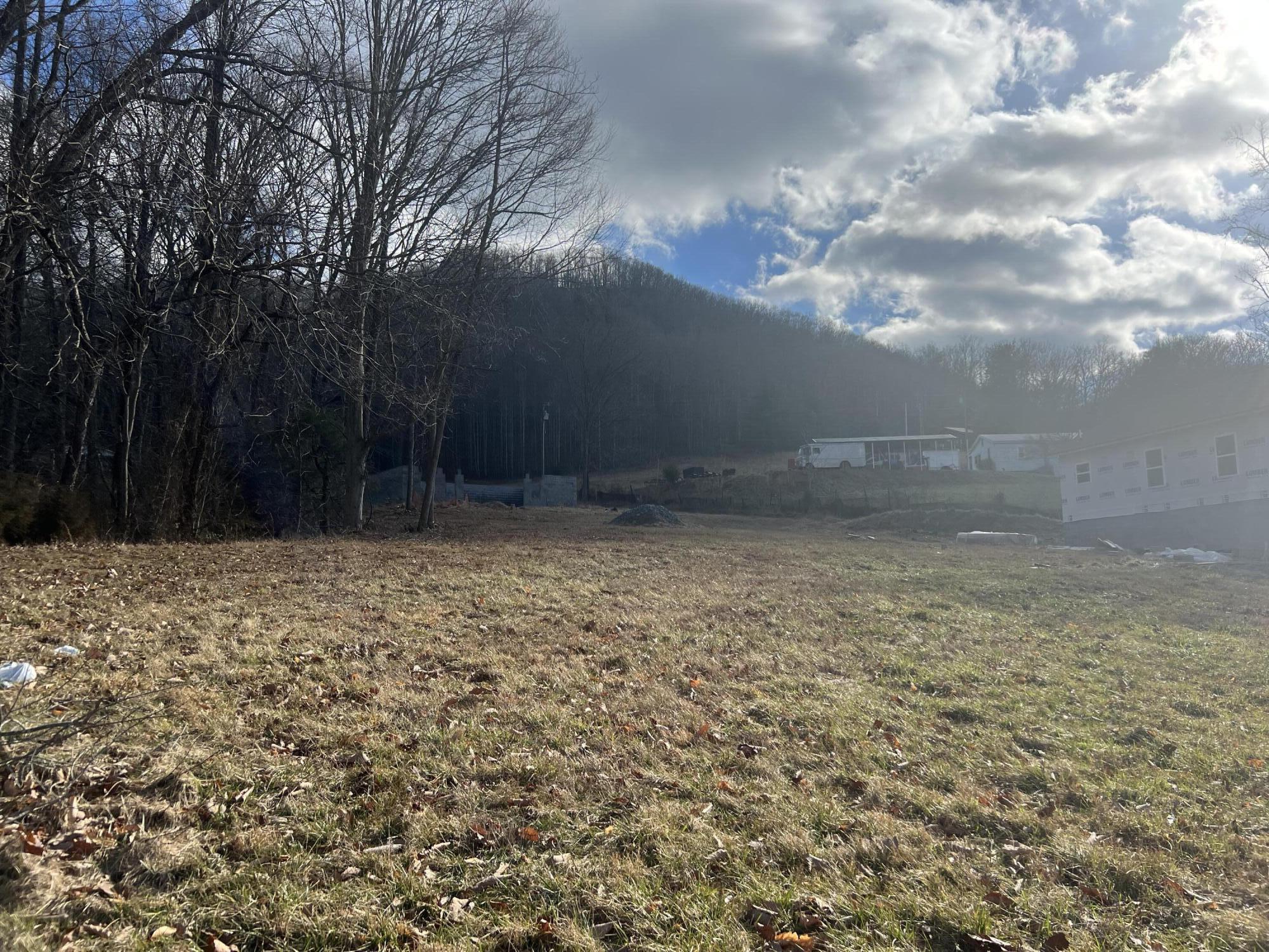 220 Echo Ridge Road, Unit 12 Erwin, TN 37650 - Photo 6 of 14 9D55E220-5EB5-45C8-BFED-35C8AC9F6CD8