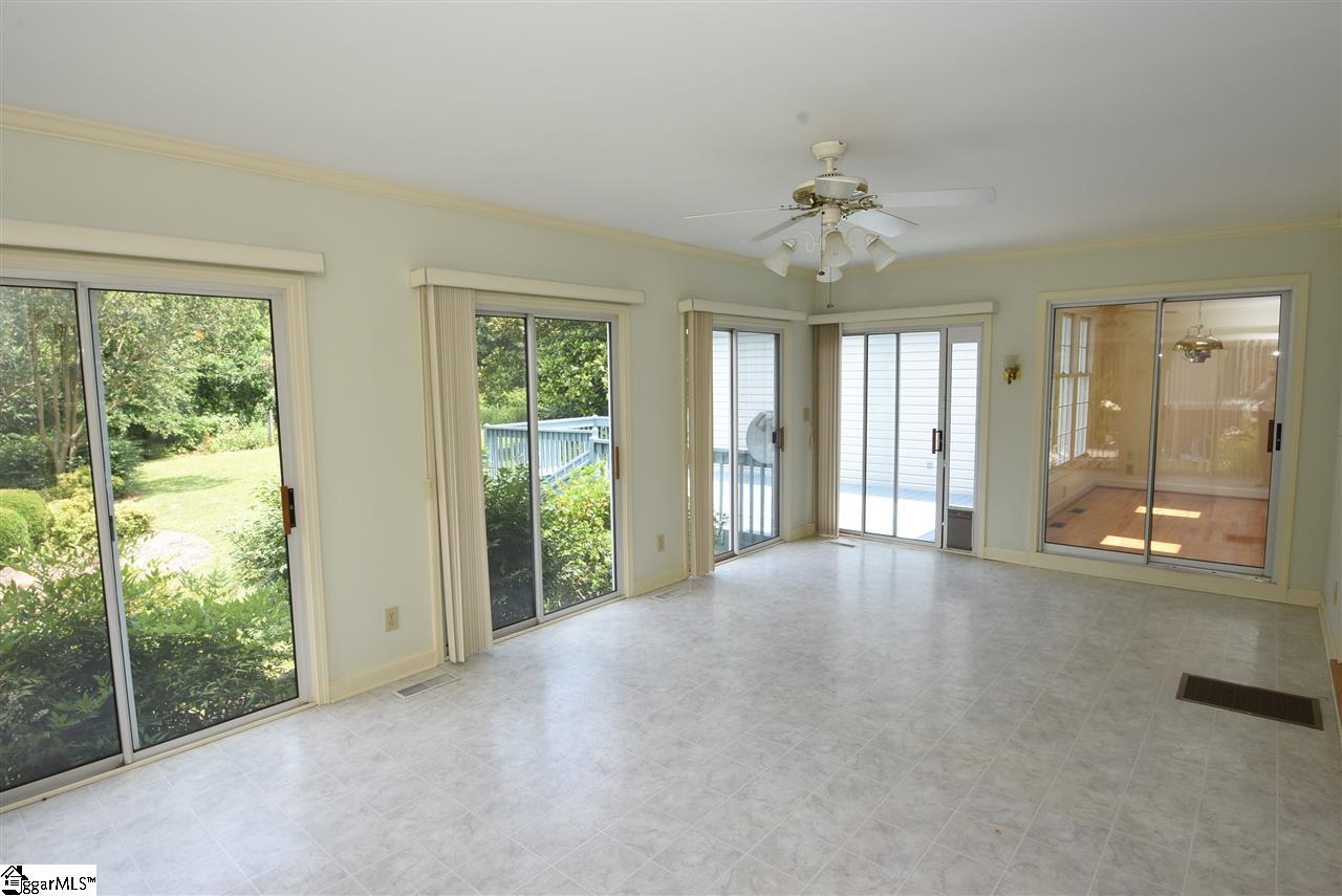107 West Hackney Road Greer, SC 29650 - Photo 7 of 34 Gallery Image 7