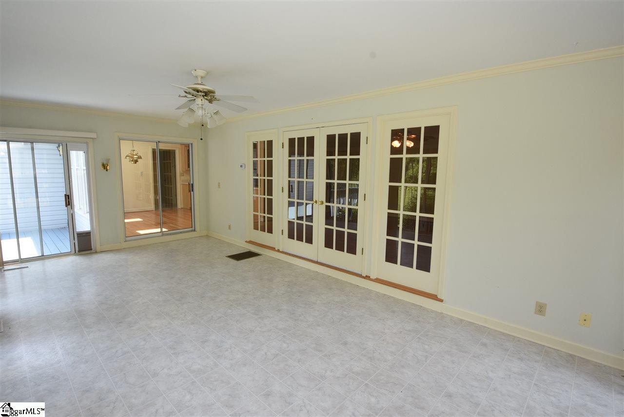 107 West Hackney Road Greer, SC 29650 - Photo 8 of 34 Gallery Image 8