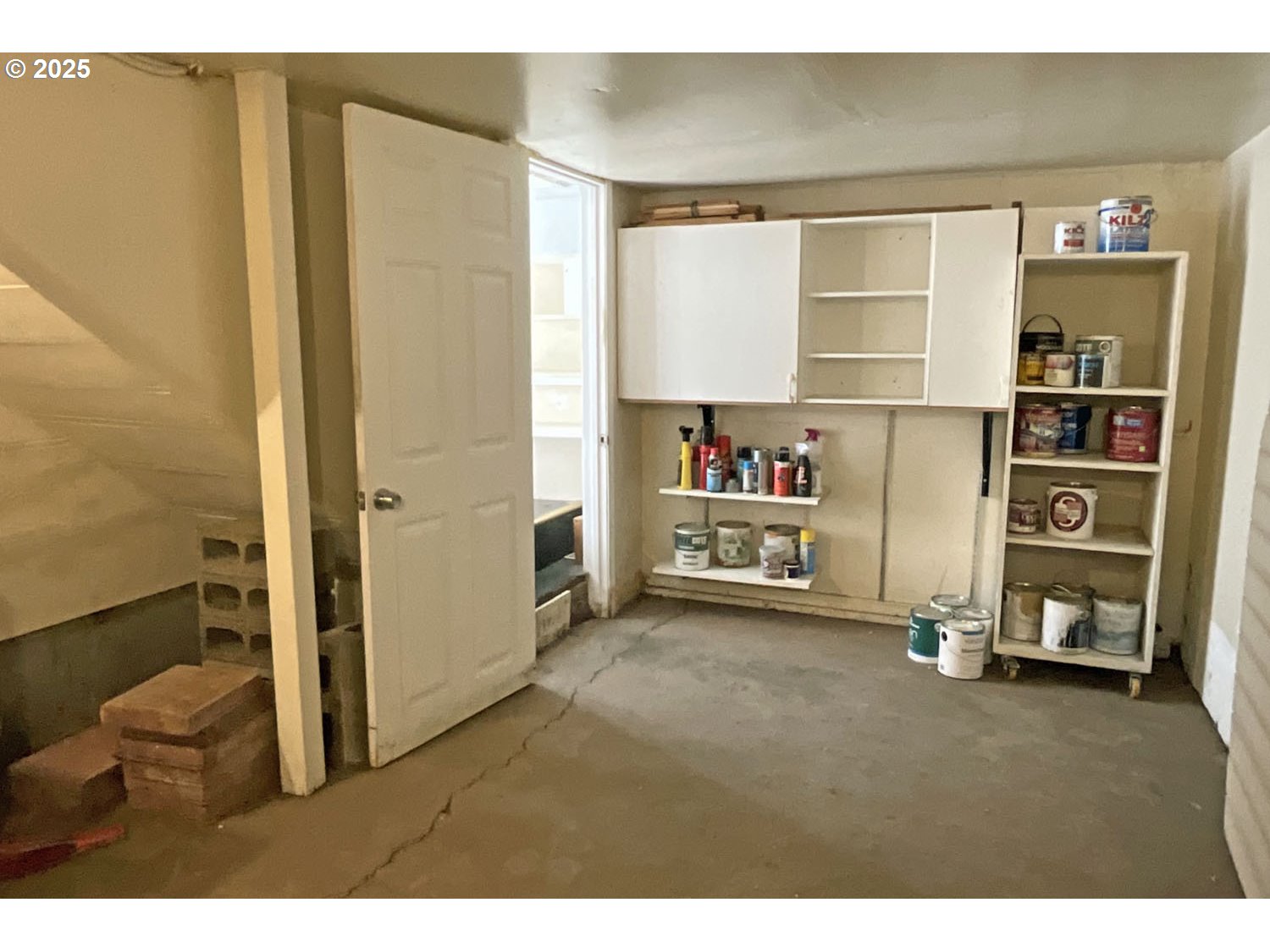 2775 Hilyard Street Eugene, OR 97405 - Photo 16 of 27 a view of a bedroom with closet area