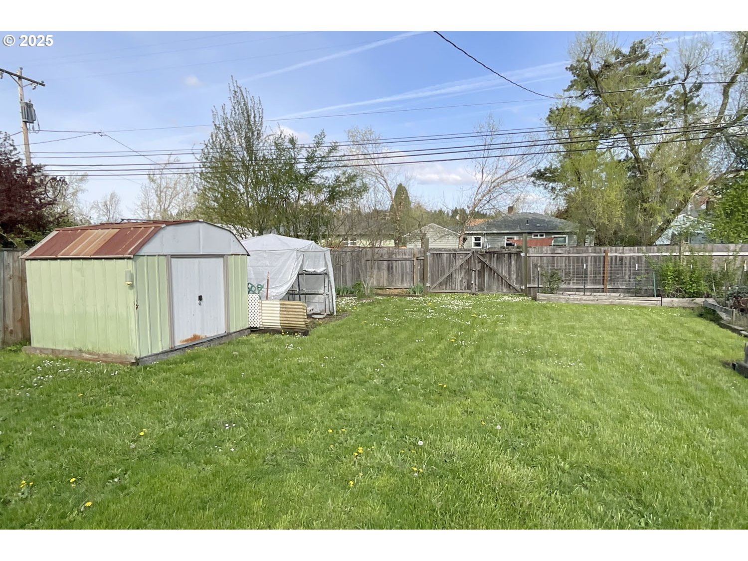 2775 Hilyard Street Eugene, OR 97405 - Photo 19 of 27 a house view with swimming pool in front of it