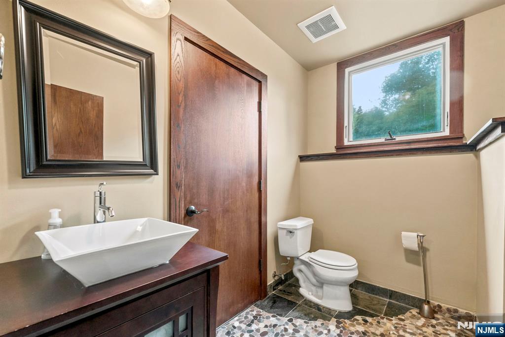 224 Holland Mountain Road Oak Ridge, NJ 07438 - Photo 38 of 45 Gallery Image 38