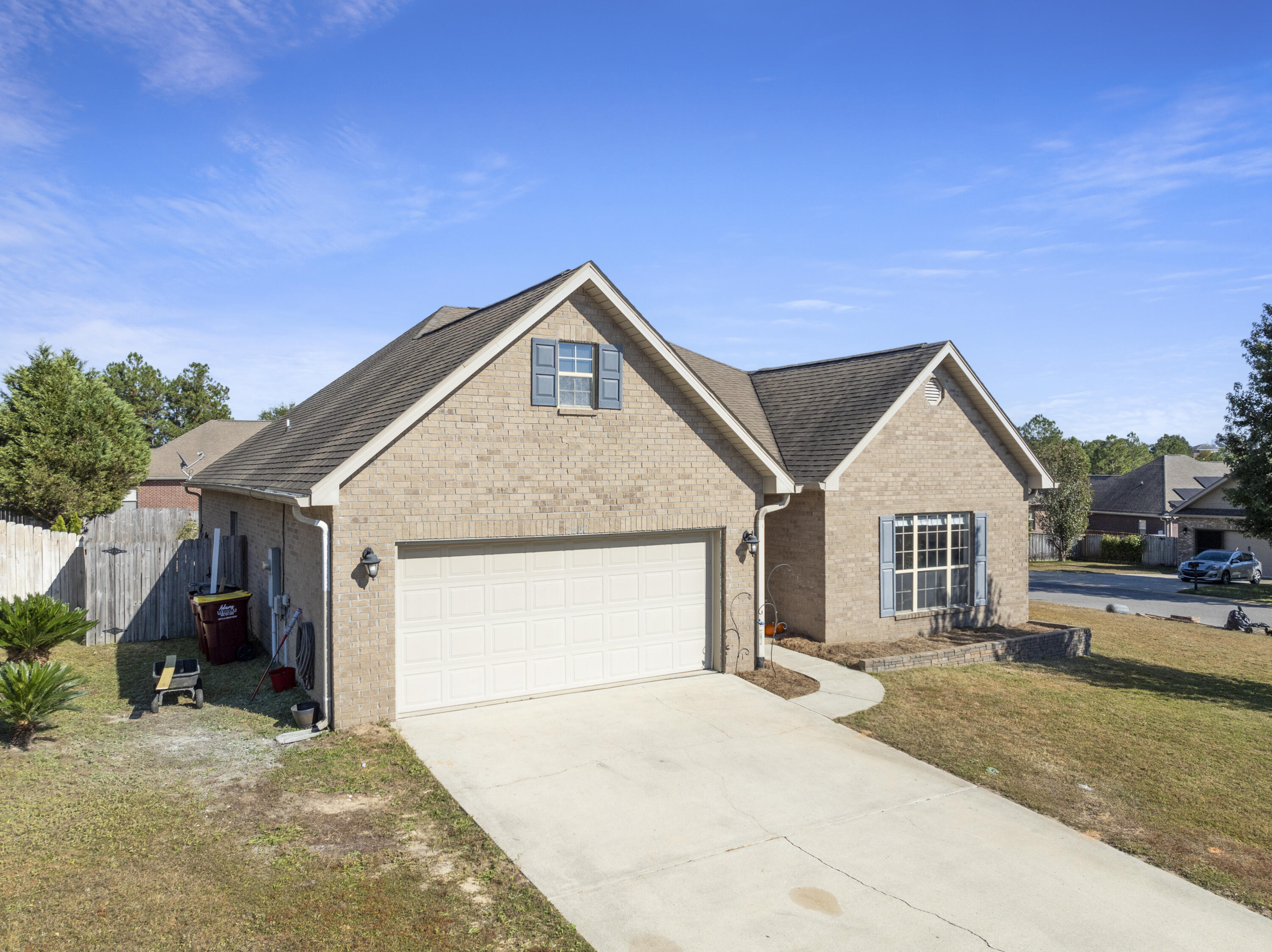 602 Rowan Circle Crestview, FL 32536 - Photo 2 of 40