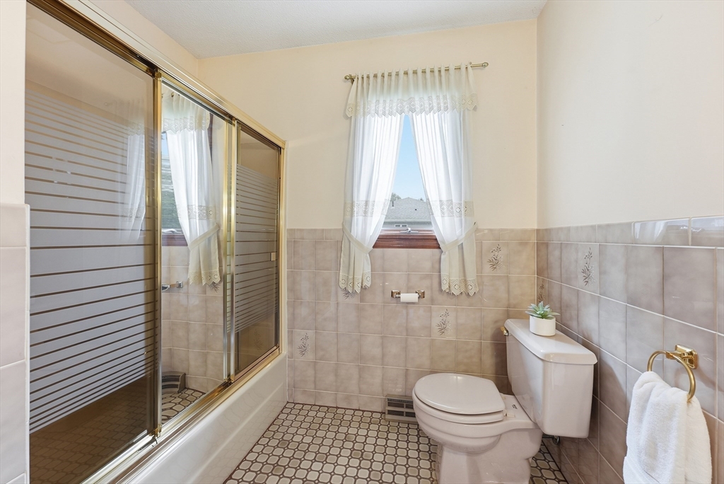 10 Bramucci Street Ludlow, MA 01056 - Photo 25 of 42