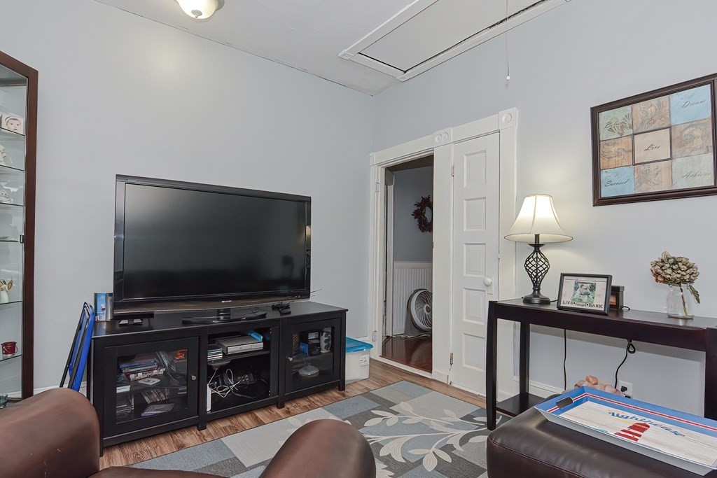 147 Sconticut Neck Road Fairhaven, MA 02719 - Photo 11 of 37 Gallery Image 11