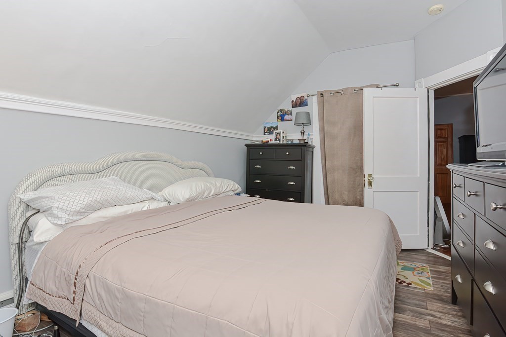 147 Sconticut Neck Road Fairhaven, MA 02719 - Photo 13 of 37 Gallery Image 13
