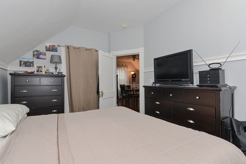 147 Sconticut Neck Road Fairhaven, MA 02719 - Photo 15 of 37 Gallery Image 15