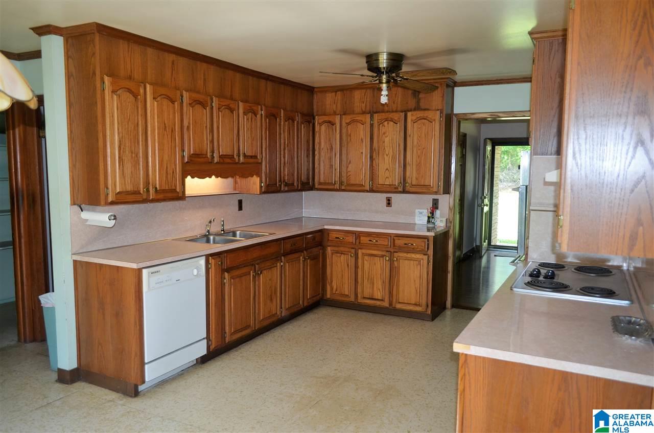 5501 Rockdale Road Bessemer, AL 35022 - Photo 12 of 48